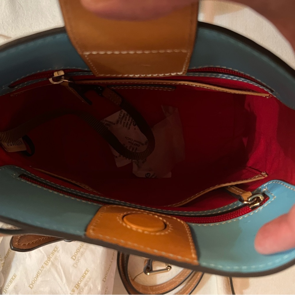 Dooney & Bourke Saffiano Ridley Bag - Picture 4 of 6